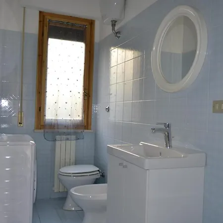 Via Dante 10 Daire Sirolo