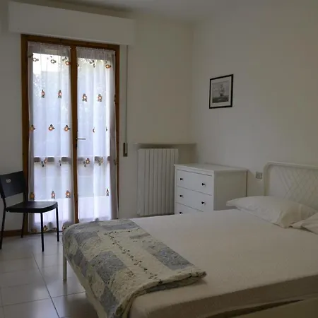 Daire Via Dante 10 Sirolo